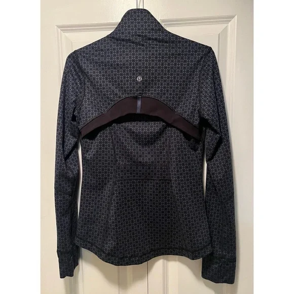 Lululemon Blue Patterned Zip Up - Picture 3 of 4